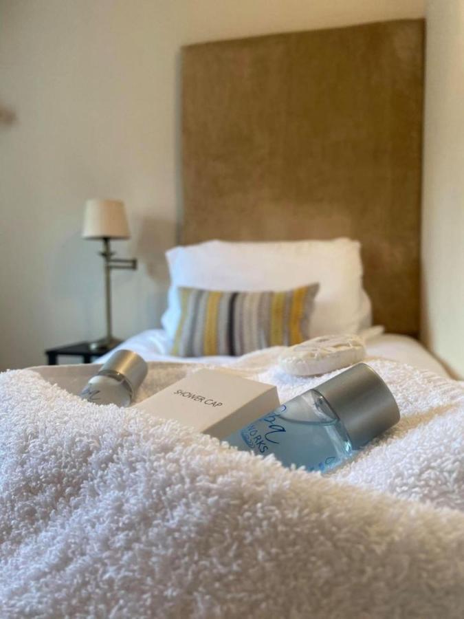 The Nags Head Hotell Montgomery Exteriör bild