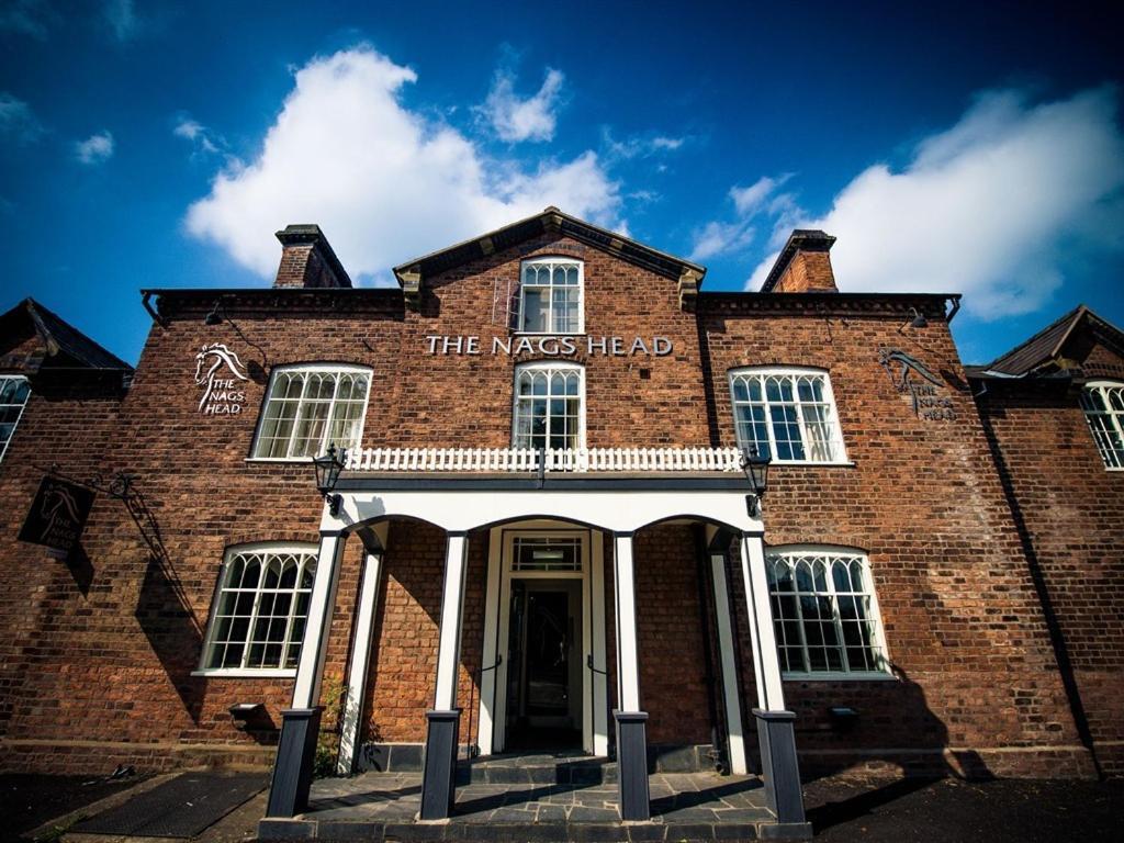 The Nags Head Hotell Montgomery Exteriör bild
