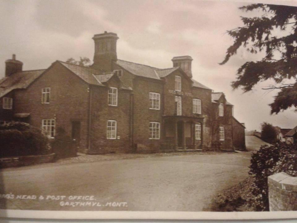 The Nags Head Hotell Montgomery Exteriör bild