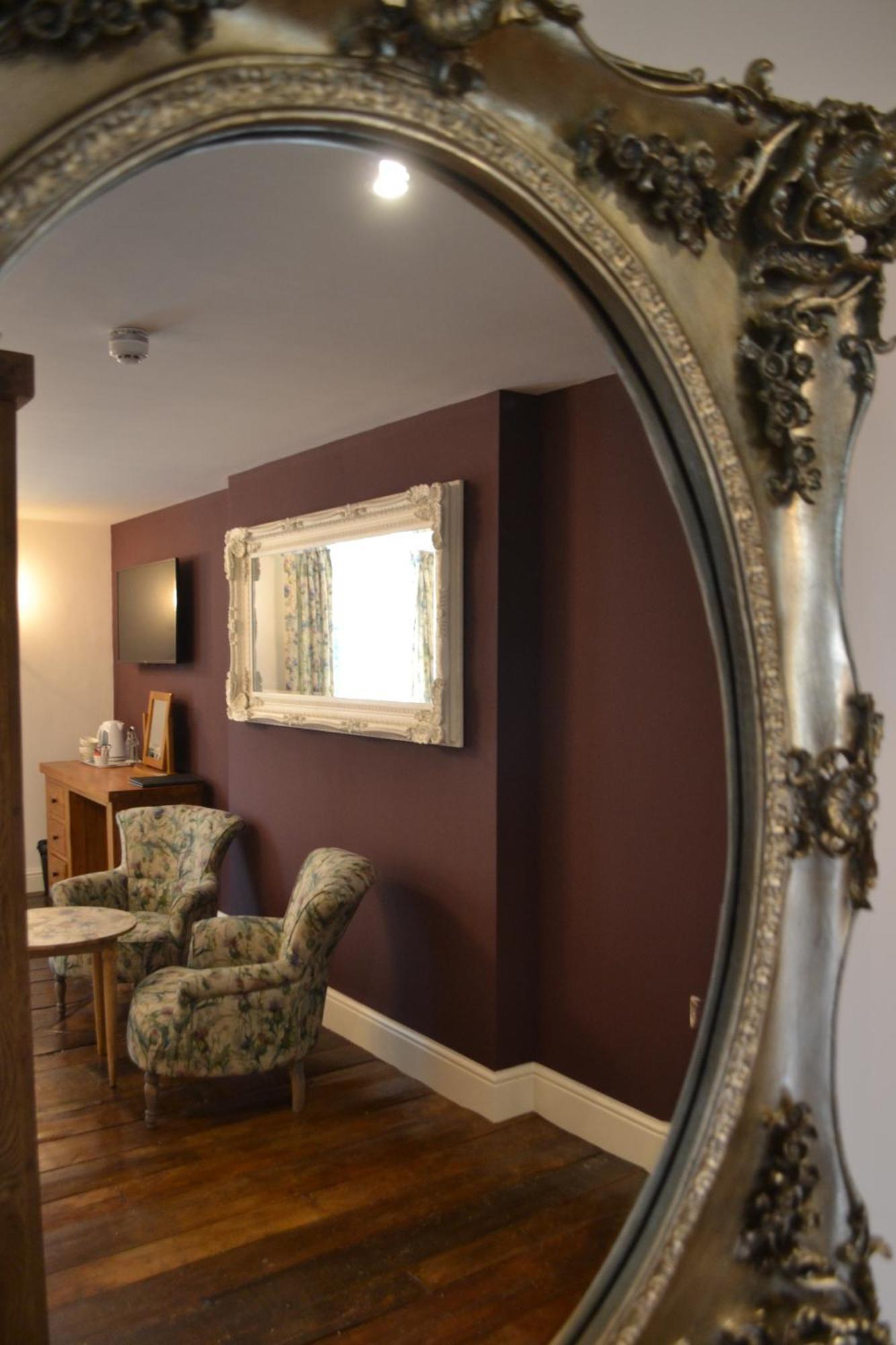 The Nags Head Hotell Montgomery Exteriör bild