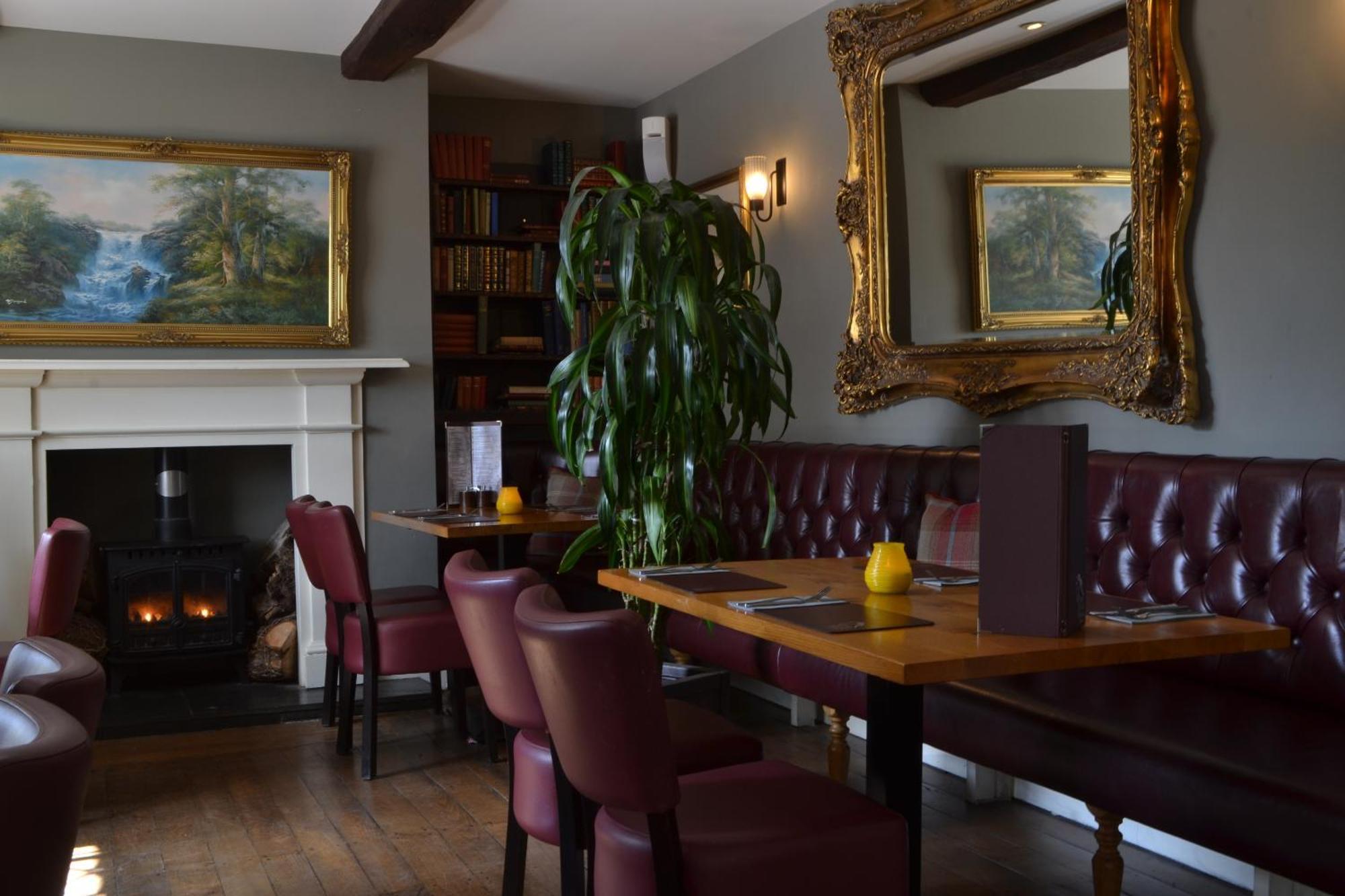 The Nags Head Hotell Montgomery Exteriör bild