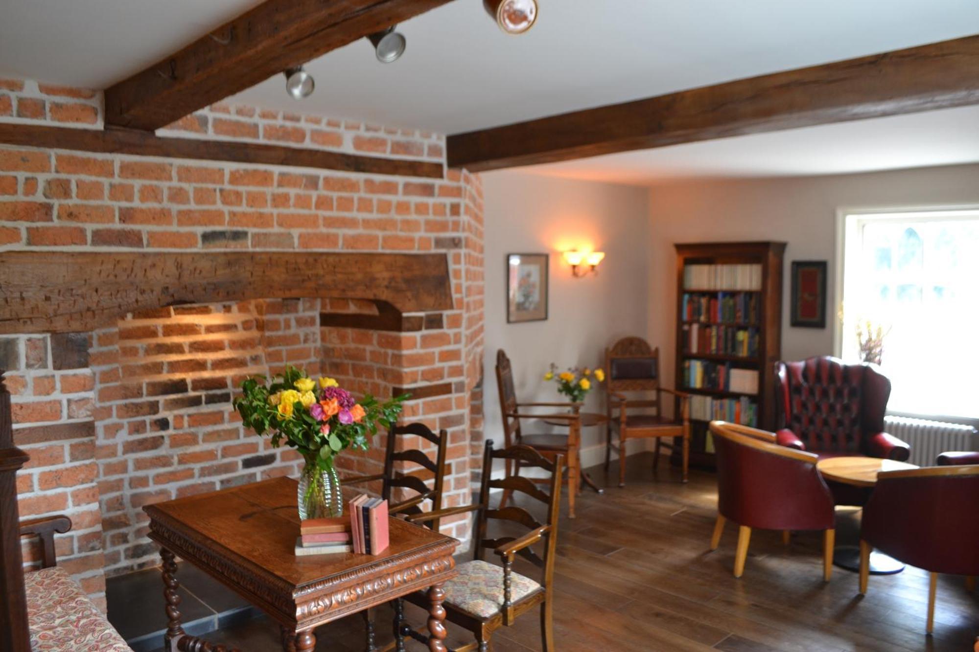 The Nags Head Hotell Montgomery Exteriör bild