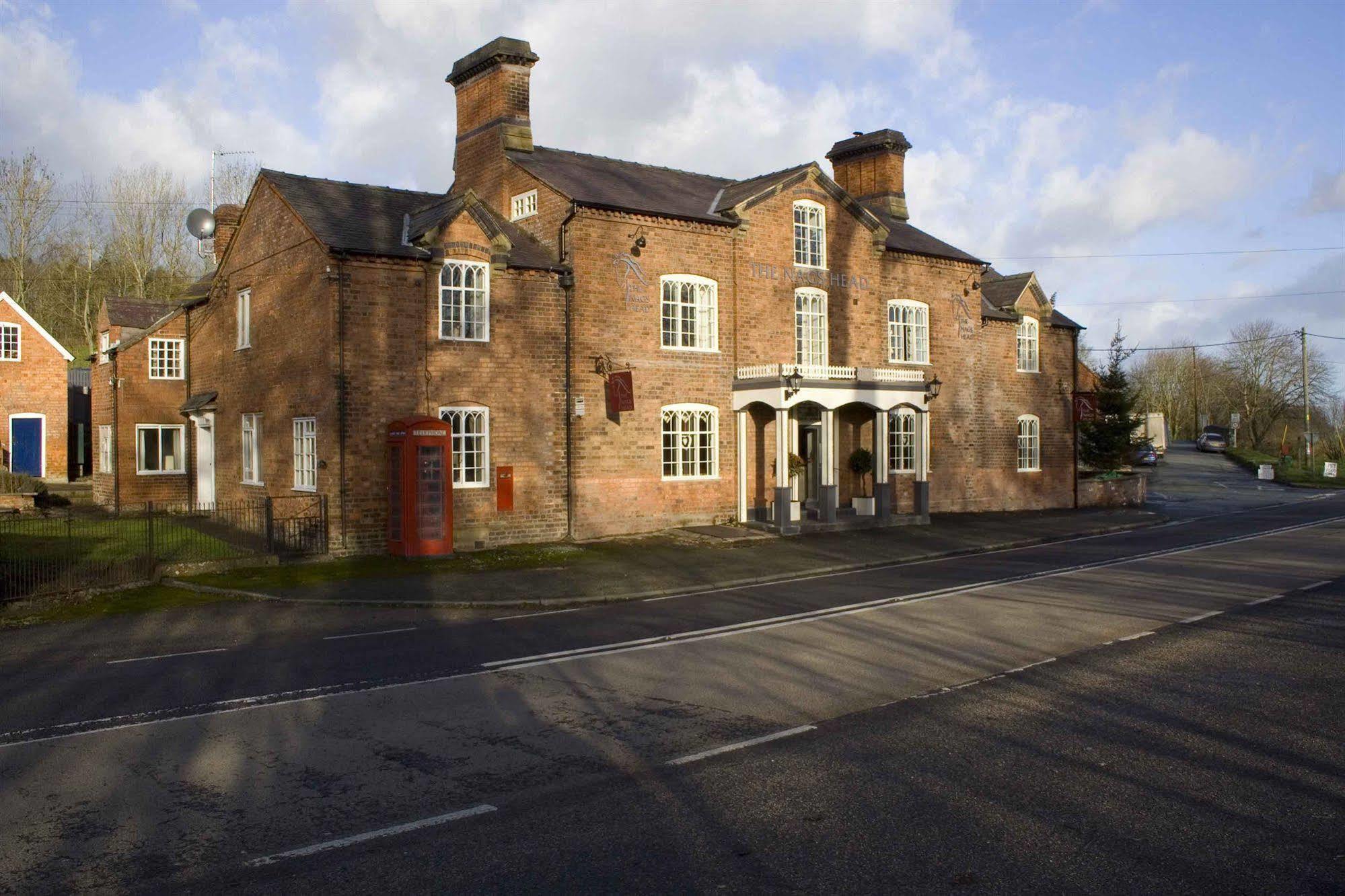 The Nags Head Hotell Montgomery Exteriör bild