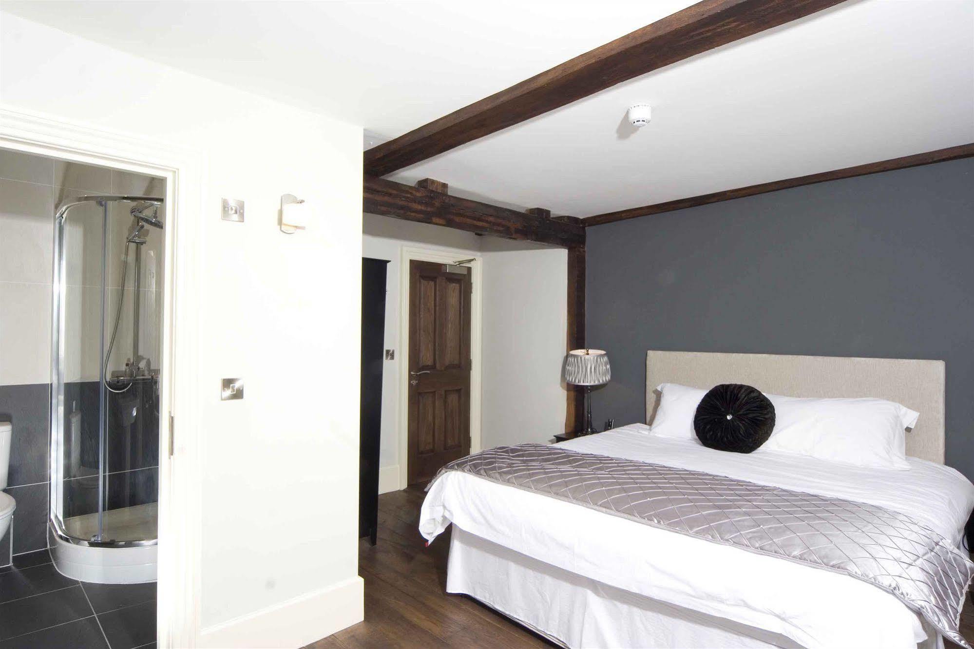The Nags Head Hotell Montgomery Exteriör bild