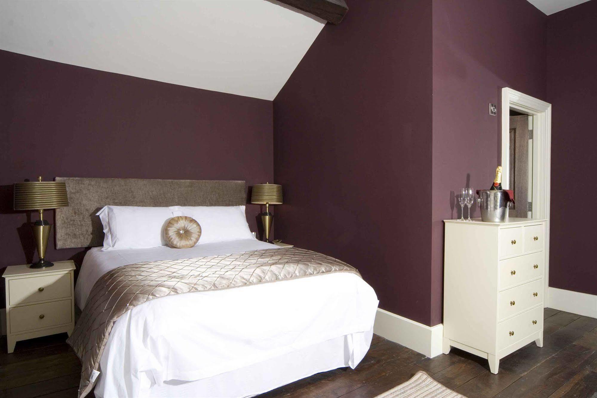 The Nags Head Hotell Montgomery Exteriör bild