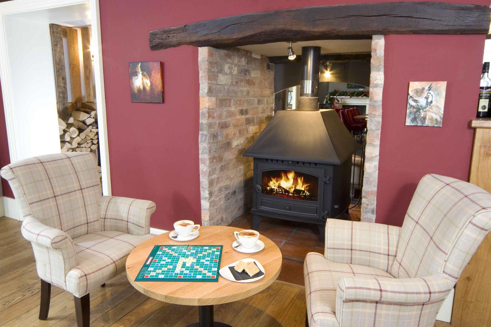 The Nags Head Hotell Montgomery Exteriör bild