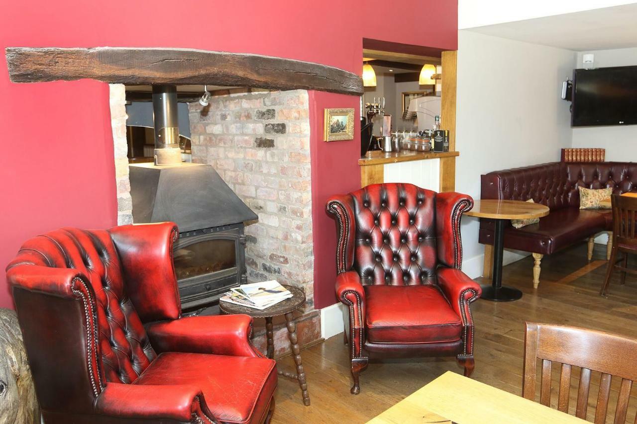 The Nags Head Hotell Montgomery Exteriör bild